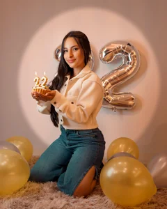 Annie__2 HAPPY 22 TO ME ⭐ зображення 7