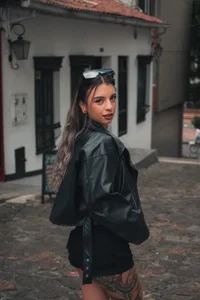 MaryAnneeXOO Streets Pic 4