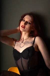 J_Hunter_ brutal photoshoot Billede 2