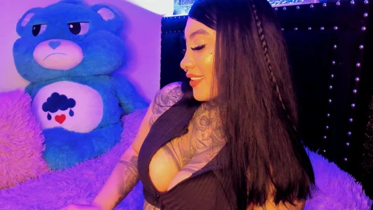 CloeeBeckam Black Pic 6