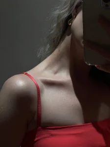 Mikaela_blonde Public  4 снимка