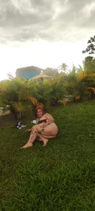 amarantha_hanss Wild in forest 😈🔥💚 Pic