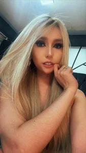 Zdjęcia xSexySelfSucker Eyes on me: 