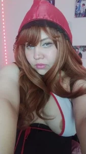 crystal7u7のtoday I am your little red riding hood 😡の枚の写真