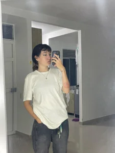 lizzy_davis3 Public Pic 2