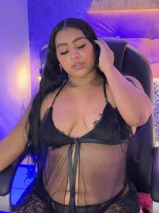 brithanycampbell sexy body glamurosa Pic 3