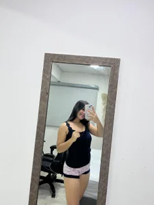 ameria_chaucer Hi i am new here 💖 Immagine 