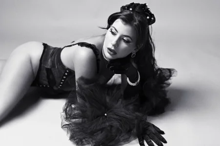 StunnigArt please please tease Pic 8