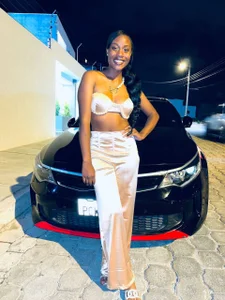 ChristalAkoni Public 사진 5