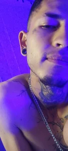 Tattoboy19cmSmile Bild 4