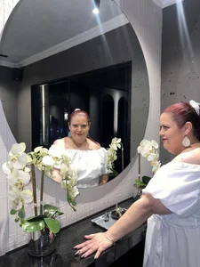 vanessa_moka come to more feet to eat the crumbs that fall,damn bitch, that's what you deserve Billede 9