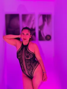 SexyRachel_ dangerous look👀😏 Pic 2