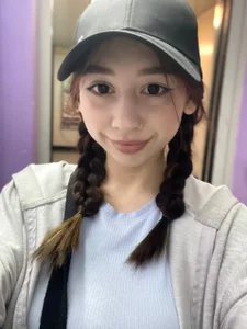 Public de Sssonya  2 photos