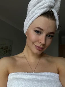 Mrs_Crabs Public Pic 2