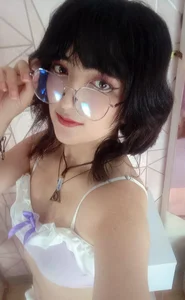 SaraMartini1のBeauty girl 🥵💦の 2枚の写真