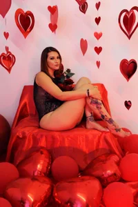 Catalina_love69 Look at my Tats Billede