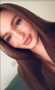 HallieHollo Public Pic 3