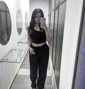 OliviaHalley Public Foto 3