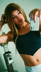 emmily_lee Emily Pic 2