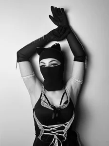 Daring without limits od Ariella_xxx  2 snímek