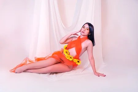 Arii_moon 💫 I’m getting wetter just imagining you here… Pic