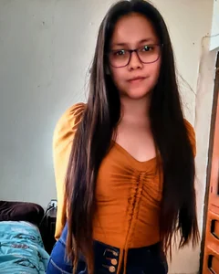 MerlyG kullanıcısının Me albümü -  4 fotoğraf