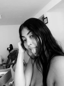 TaniaSevillano Public 圖片 4