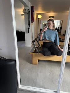 BustyKellyXXX Public Pic 6