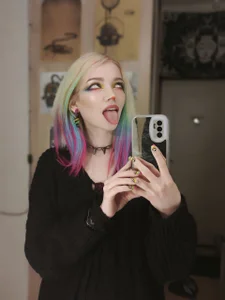 Misamane I went for a walk with ahegao and cool makeup Pic