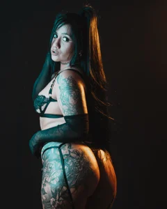 tokio_and_rio sexy NEON Foto