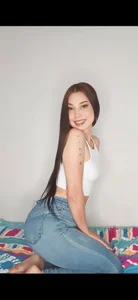 Coralay_Willow Public Immagine  2
