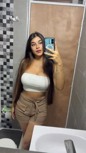 sarah_lux Public Pic