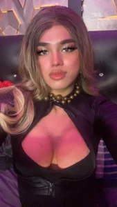 GoddessOFHUGEx UR FANTASTIC GURL Foto 2