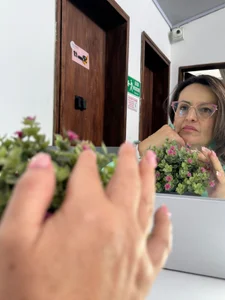 Abril_Sexx Admiring My Beauty✨ Foto