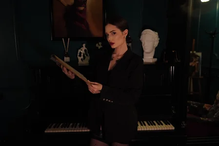 Kira_Light Me Foto 3