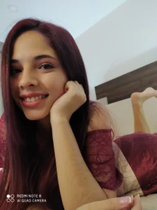 Zoe_Bae Public Pic 8