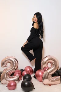 keyla__ross "It's my birthday... and I'm more ready than ever to be your forbidden wish. 😈🎂" Immagine  3