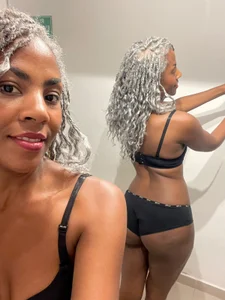 Zdjęcia Lorenn_Hill SELFIES:  5