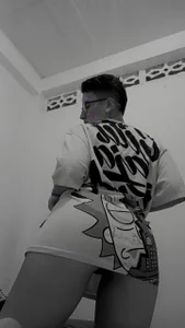 connie58のMy ass tempts you?の枚の写真