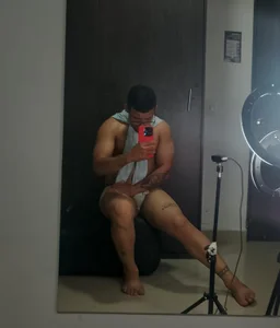 Benjamin_lich kullanıcısının Temptation 💪💋 albümü -  3 fotoğraf