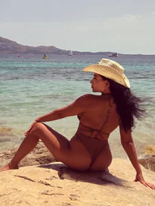 Denise_Taylor Summer time💦 Poză 4