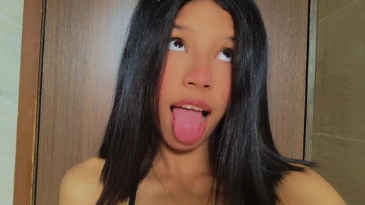 AndreaPinkNaughty: Public ( 2 фото)