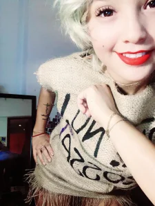 LorenRosse kullanıcısının show specials albümü -  2 fotoğraf