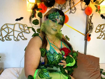 SalmaZamann Eve, will you eat the forbidden fruit? Pic 3