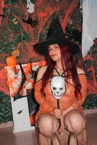 “Too much fire to put out 🔥” de red_moon_2  9 Imagens