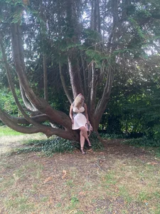 Bella_Squirts Chester Gambar