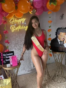 liahouses En traje de baño😈😏 Immagine  4