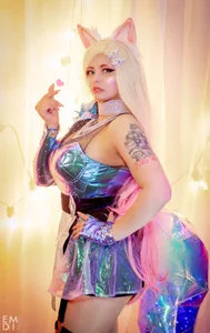 AlyssaRomanova Ahri - K/DA All out 🎶 Gambar 3