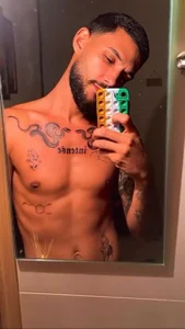 ebonygoddess_servant91 Public টি ছবি