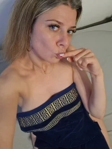 Anne_Blueeyes Velvet Sapphire 💙 Pic 2